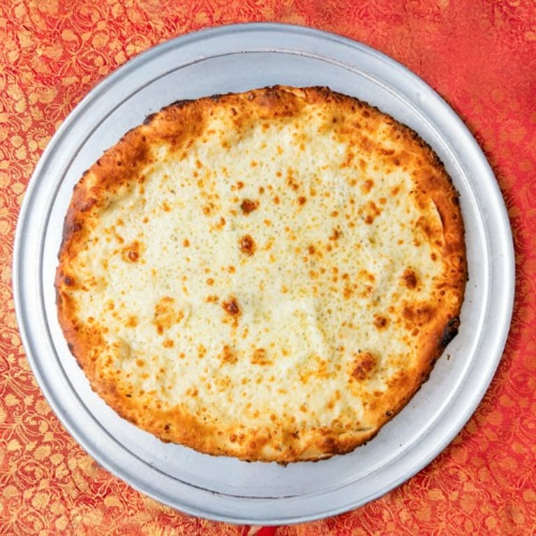 Delicious White Pizza Options