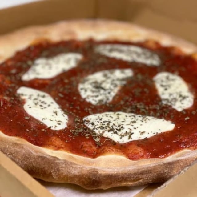 Margherita Pizza.